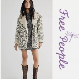 SOLD✨FREE PEOPLE Ada Quilted Ivory White Aztec Printed Jacket (Small) NWOT $298